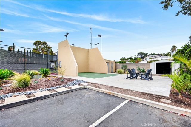 1024 Palo Verde Avenue, Long Beach, CA 90815