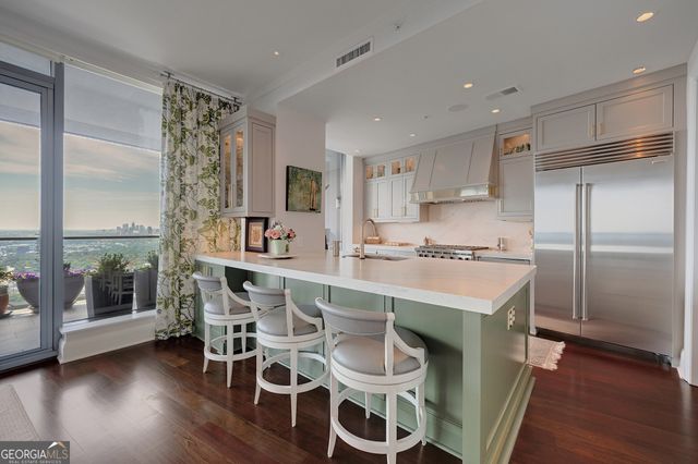 3344 Peachtree Road NE 3904, Atlanta, GA 30326