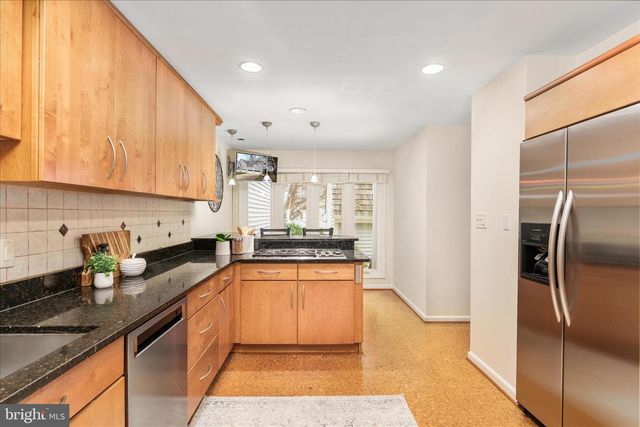 1290 WEDGEWOOD MANOR WAY, Reston, VA 20194