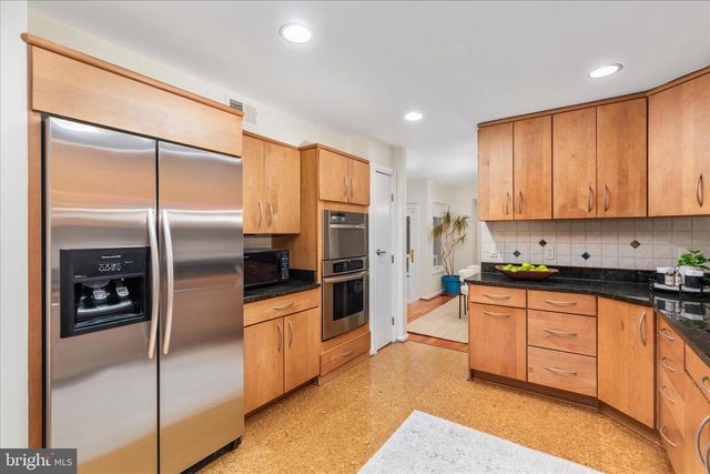 1290 WEDGEWOOD MANOR WAY, Reston, VA 20194