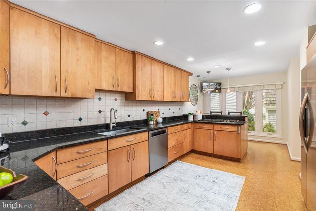 1290 WEDGEWOOD MANOR WAY, Reston, VA 20194