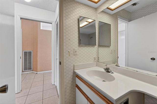 2369 BEVERLY DRIVE, Dunedin, FL 34698