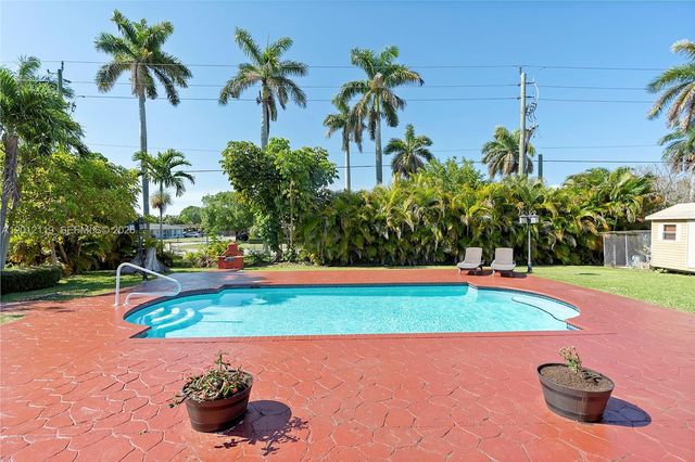 8895 SW 184th Terrace, Cutler Bay, FL 33157