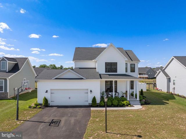 47 NUTHATCH DR, Gettysburg, PA 17325