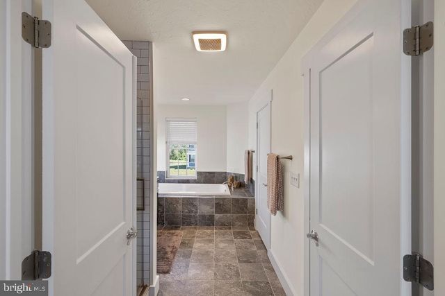 47 NUTHATCH DR, Gettysburg, PA 17325