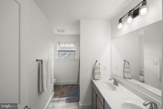 47 NUTHATCH DR, Gettysburg, PA 17325