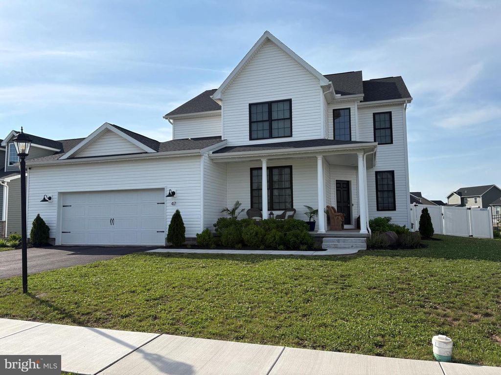 47 NUTHATCH DR, Gettysburg, PA 17325