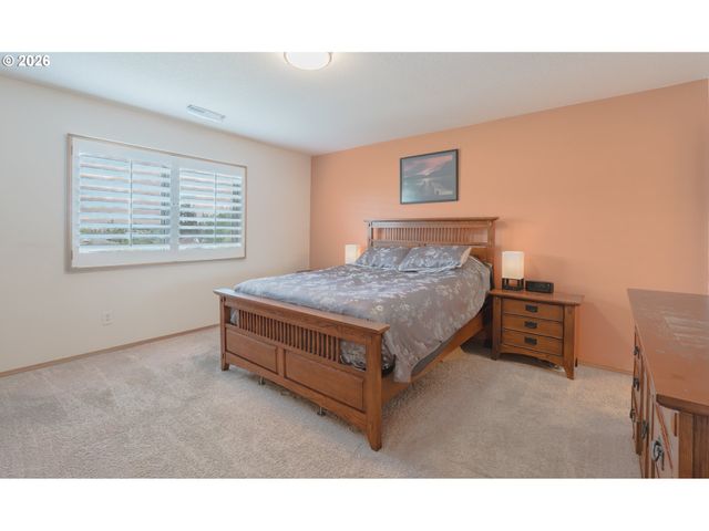 15331 Sw FIRTREE Dr, Tigard, OR 97223