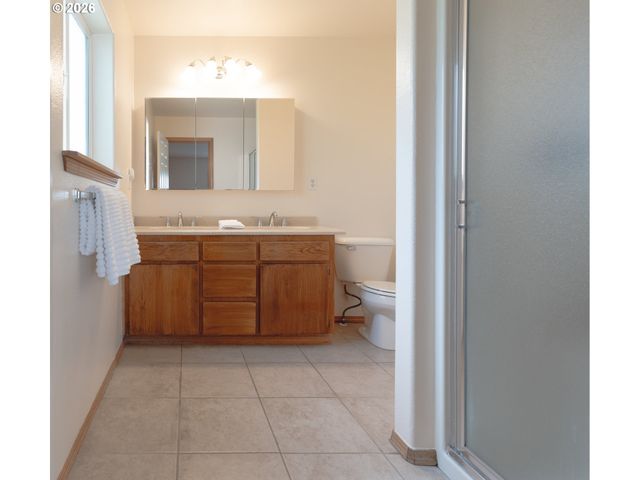 15331 Sw FIRTREE Dr, Tigard, OR 97223