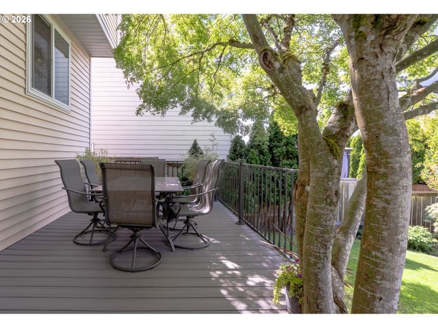 15331 Sw FIRTREE Dr, Tigard, OR 97223