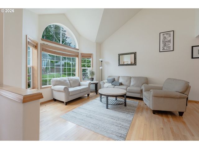 15331 Sw FIRTREE Dr, Tigard, OR 97223