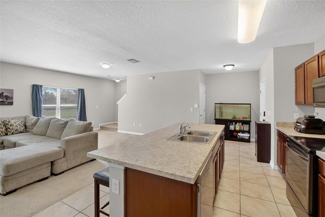 11932 GRAND KEMPSTON DRIVE, Gibsonton, FL 33534