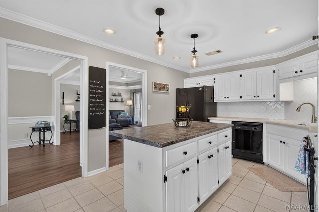 8212 Parkview Court, Montgomery, AL 36117