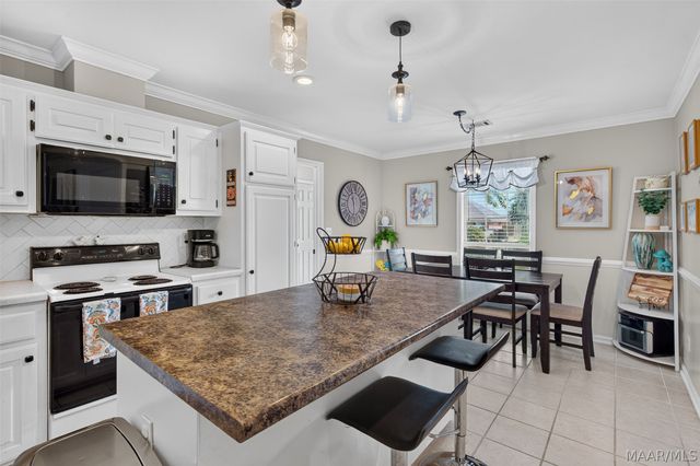 8212 Parkview Court, Montgomery, AL 36117
