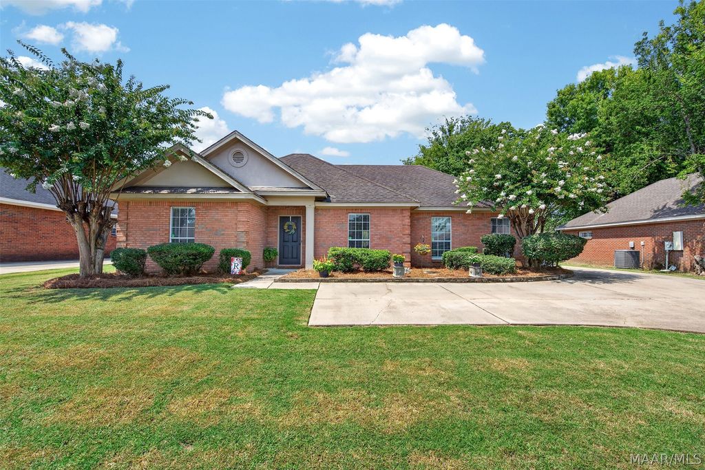 8212 Parkview Court, Montgomery, AL 36117