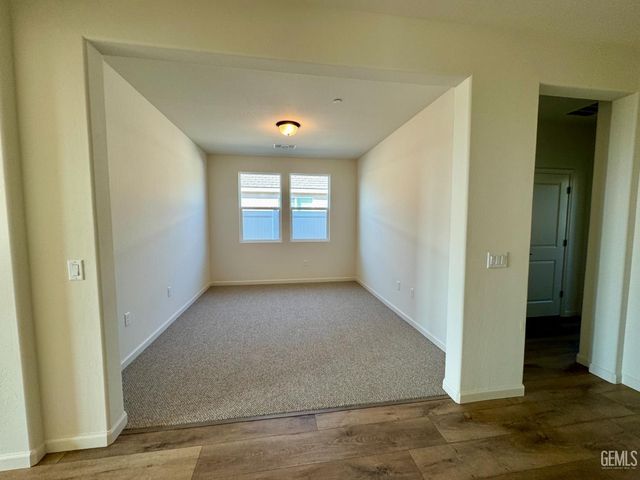 2407 Addlington Street, Bakersfield, CA 93311