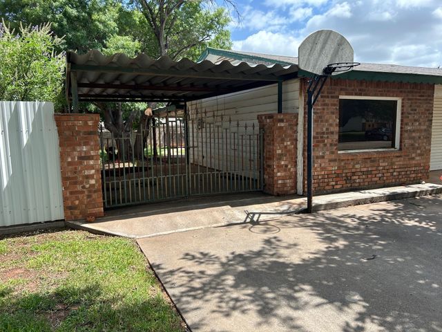 3210 Ivy Lane, Abilene, TX 79603