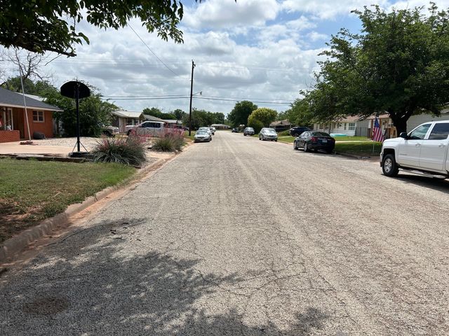 3210 Ivy Lane, Abilene, TX 79603