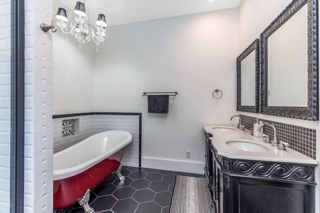 1167 Neil Avenue, Columbus, OH 43201