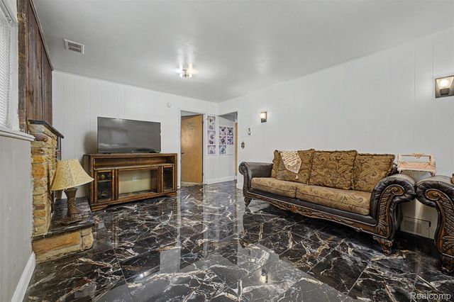 27355 Clairview Drive, Dearborn Heights, MI 48127