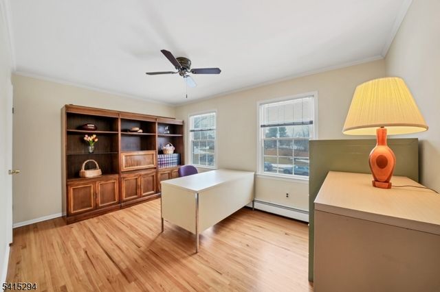 11 Beechnut Dr, Washington Twp., NJ 07853