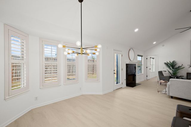 310 Bailey LOOP, Kyle, TX 78640