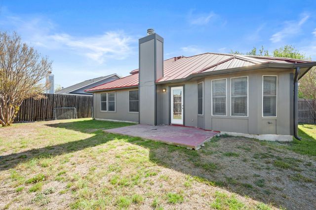 310 Bailey LOOP, Kyle, TX 78640