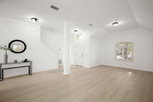 310 Bailey LOOP, Kyle, TX 78640