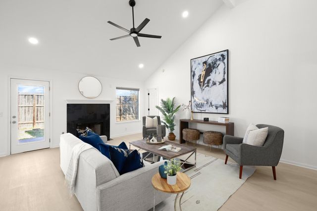 310 Bailey LOOP, Kyle, TX 78640