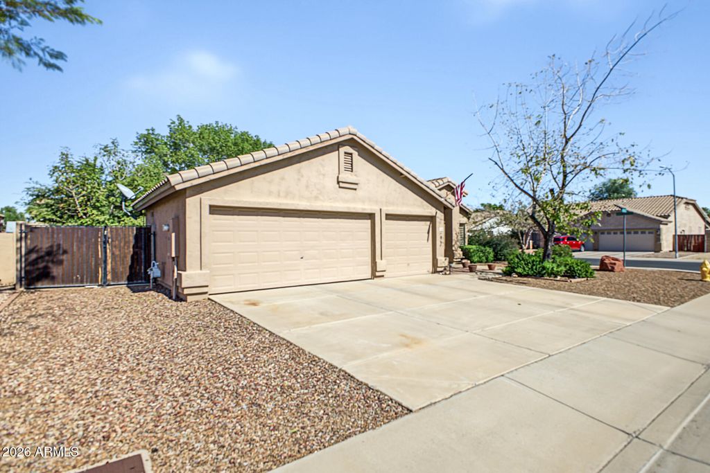 6409 N 84TH Lane, Glendale, AZ 85305 — photo 2