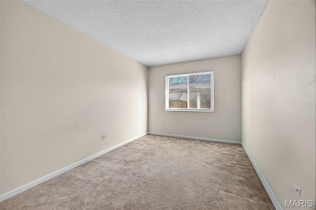 34 Southwinds Drive, St Peters, MO 63376