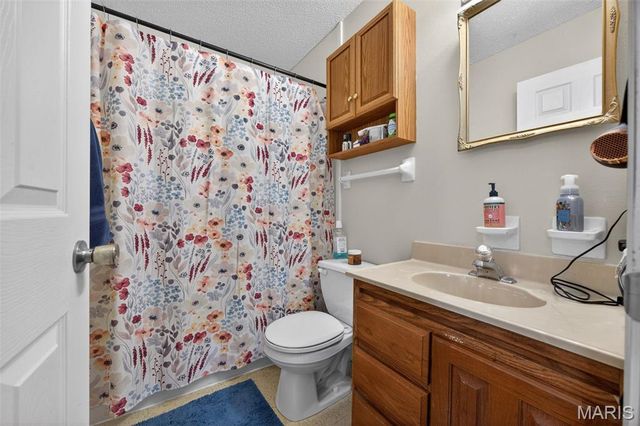 34 Southwinds Drive, St Peters, MO 63376