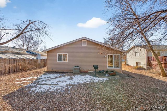 34 Southwinds Drive, St Peters, MO 63376