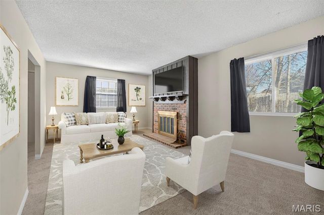 34 Southwinds Drive, St Peters, MO 63376