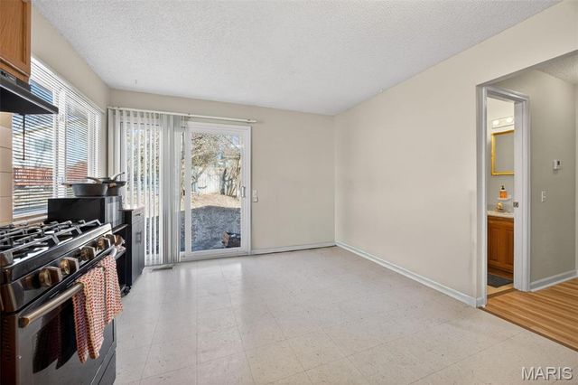 34 Southwinds Drive, St Peters, MO 63376