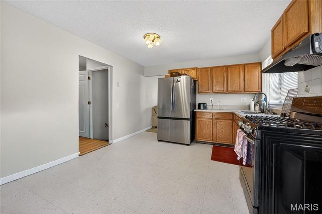 34 Southwinds Drive, St Peters, MO 63376