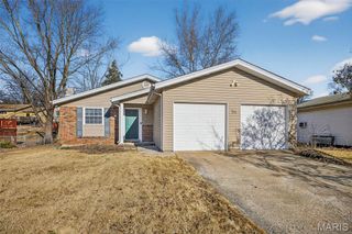 34 Southwinds Drive, St Peters, MO 63376
