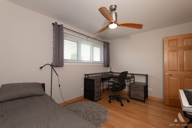 7934 W 81st Place, Bridgeview, IL 60455