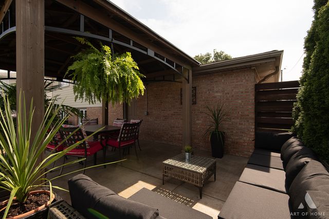 7934 W 81st Place, Bridgeview, IL 60455