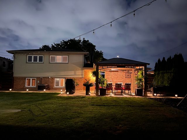 7934 W 81st Place, Bridgeview, IL 60455