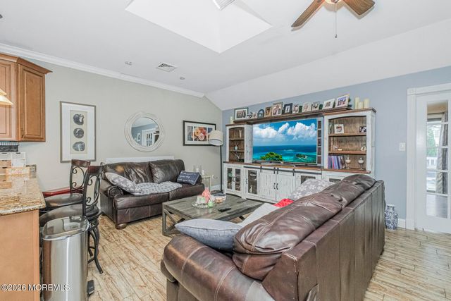 943 Jennifer Lane, Manahawkin, NJ 08050