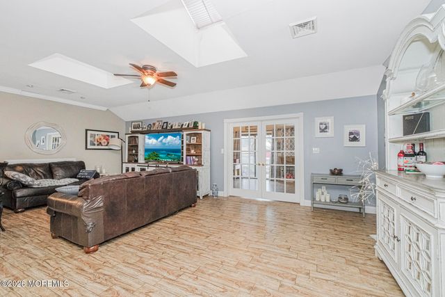 943 Jennifer Lane, Manahawkin, NJ 08050