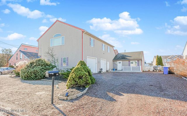 943 Jennifer Lane, Manahawkin, NJ 08050