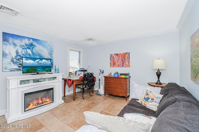 943 Jennifer Lane, Manahawkin, NJ 08050