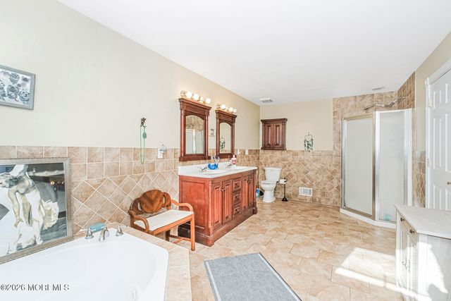 943 Jennifer Lane, Manahawkin, NJ 08050