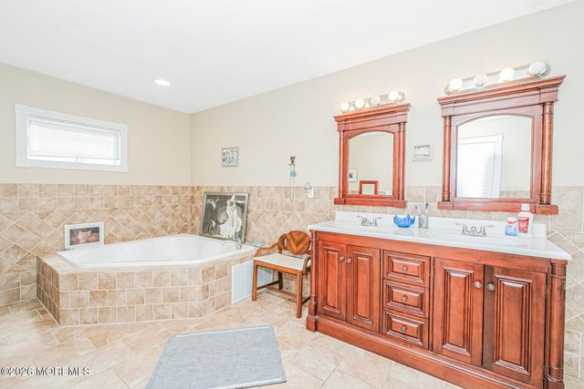 943 Jennifer Lane, Manahawkin, NJ 08050