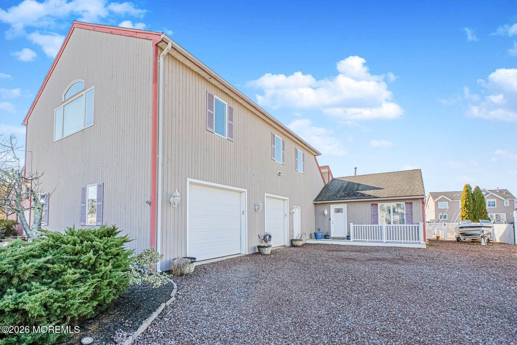 943 Jennifer Lane, Manahawkin, NJ 08050