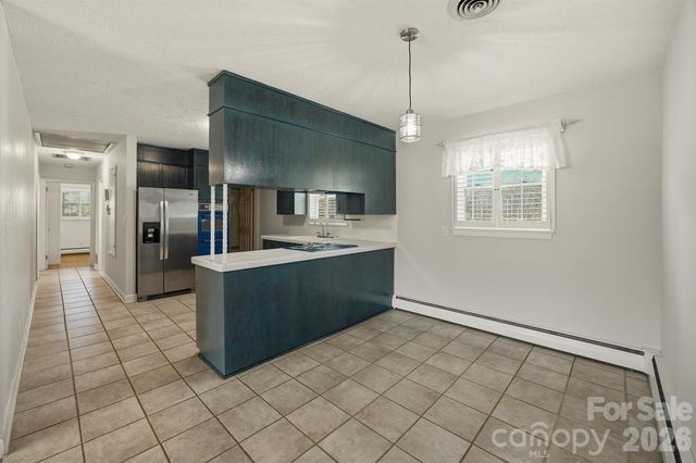 2174 Chester Avenue, Morganton, NC 28655