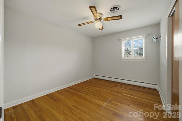 2174 Chester Avenue, Morganton, NC 28655