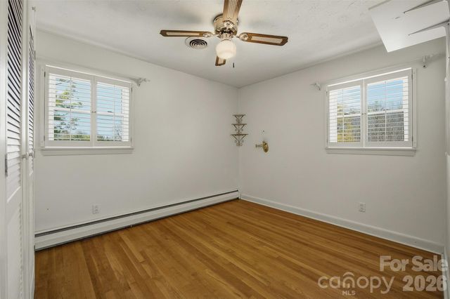 2174 Chester Avenue, Morganton, NC 28655